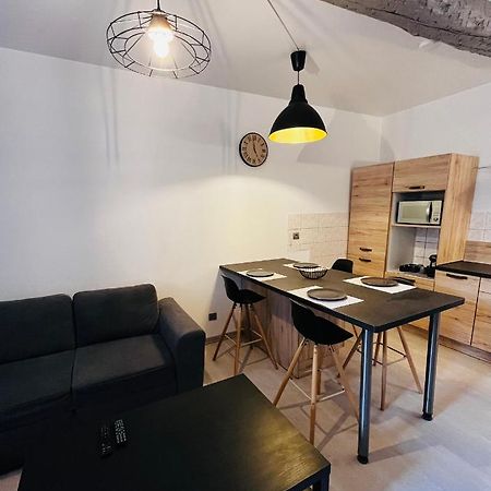 Appartement T2 Dans Le Centre Ville De カルカソンヌ エクステリア 写真
